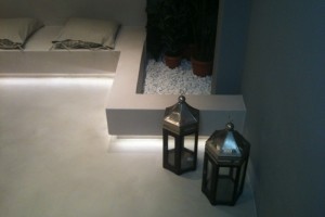 Έκθεση Πατητής Τσιμεντοκονίας Concrete Collection, εφαρμογή σε πλακάκια