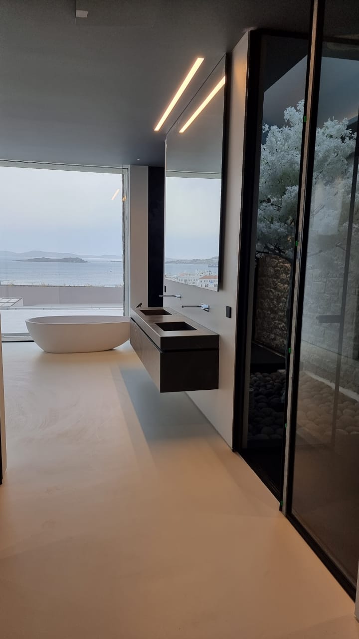 Minimal Mat Resin Collection